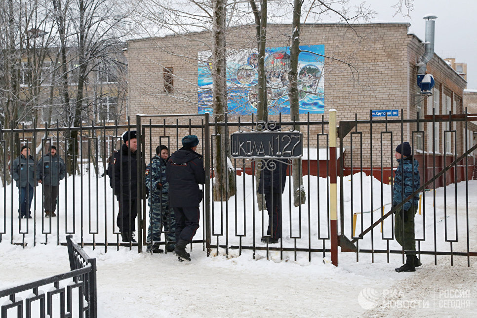 У пермскай школе падлеткі біліся нажамі, пацярпелі 15 чалавек