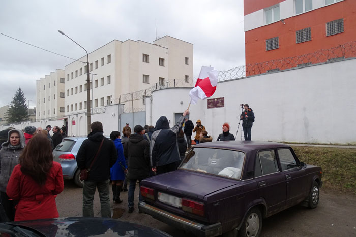 Сяргея Пальчэўскага, які адбыў 3 сутак арышту, вывезлі з Акрэсціна