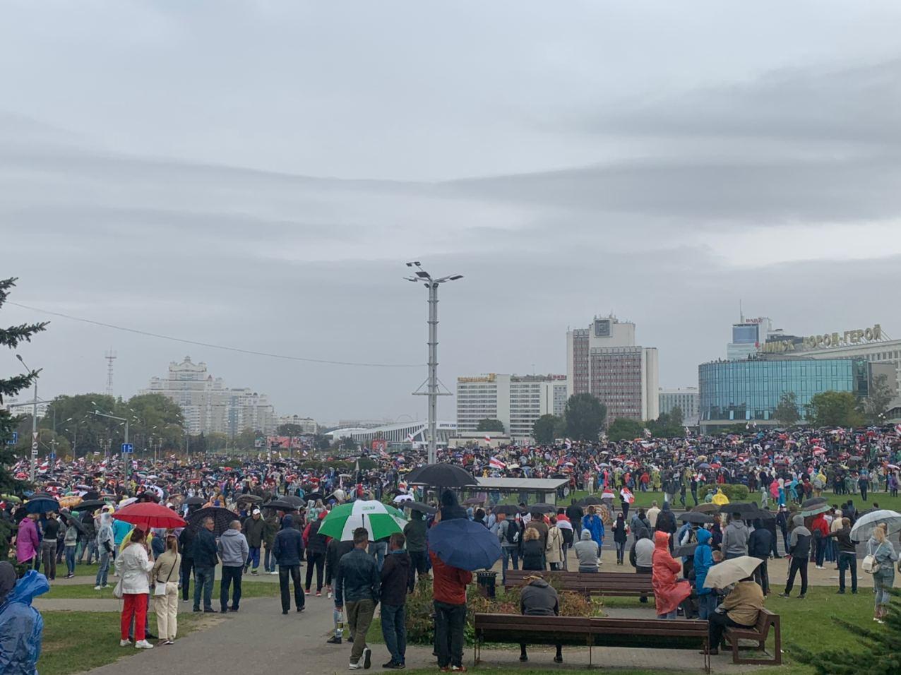 "Света — президент": кто пришёл на марш в 50-й день протеста в Минске