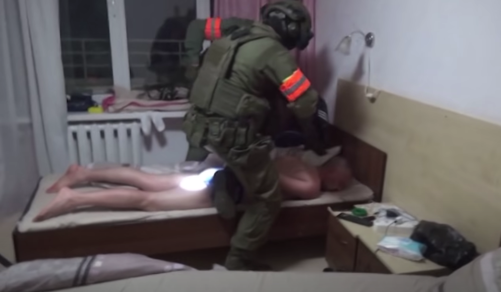 Захват подростков и побитый доктор: недавние операции белорусских силовиков