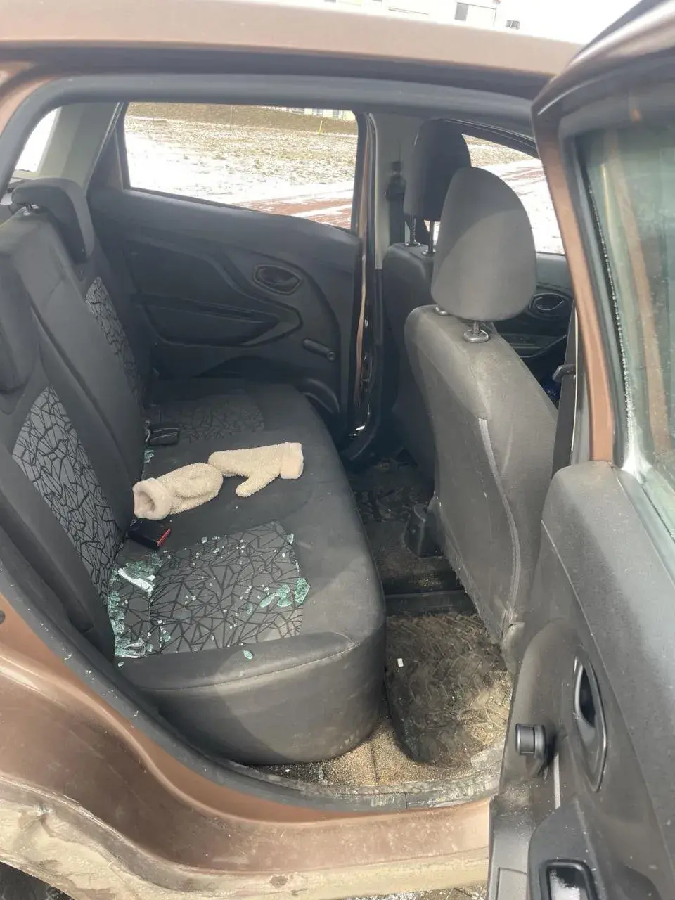 У Смалявічах легкавік трапіў пад грузавік, пацярпела дзіця