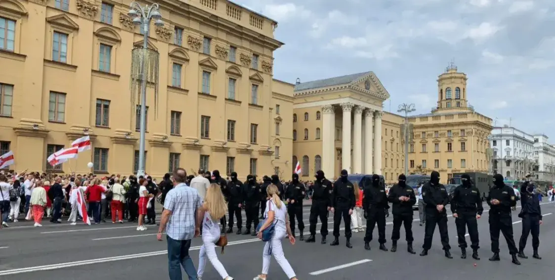 У Мінску на кандытарскай фабрыцы судзілі ўдзельніцу пратэстаў 2020-га