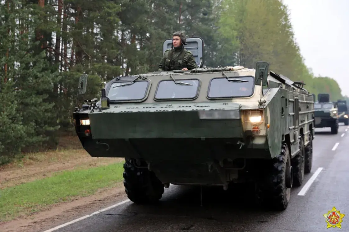 У Беларусі падраздзяленні ракетных войскаў здзяйсняюць марш на больш за 300 км