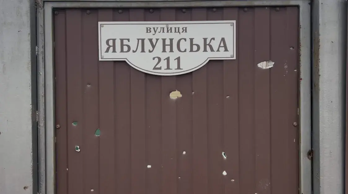 “Моцна смярдзела. Не тэхнікай, а людзьмі”. Буча праз чатыры гады пасля акупацыі