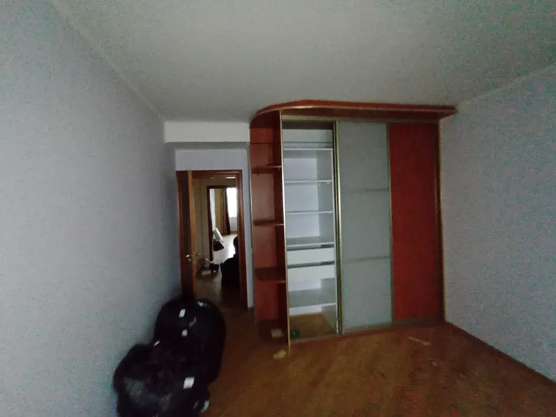 Кватэру Валерыя Цапкалы ў Мінску выставілі на аўкцыён