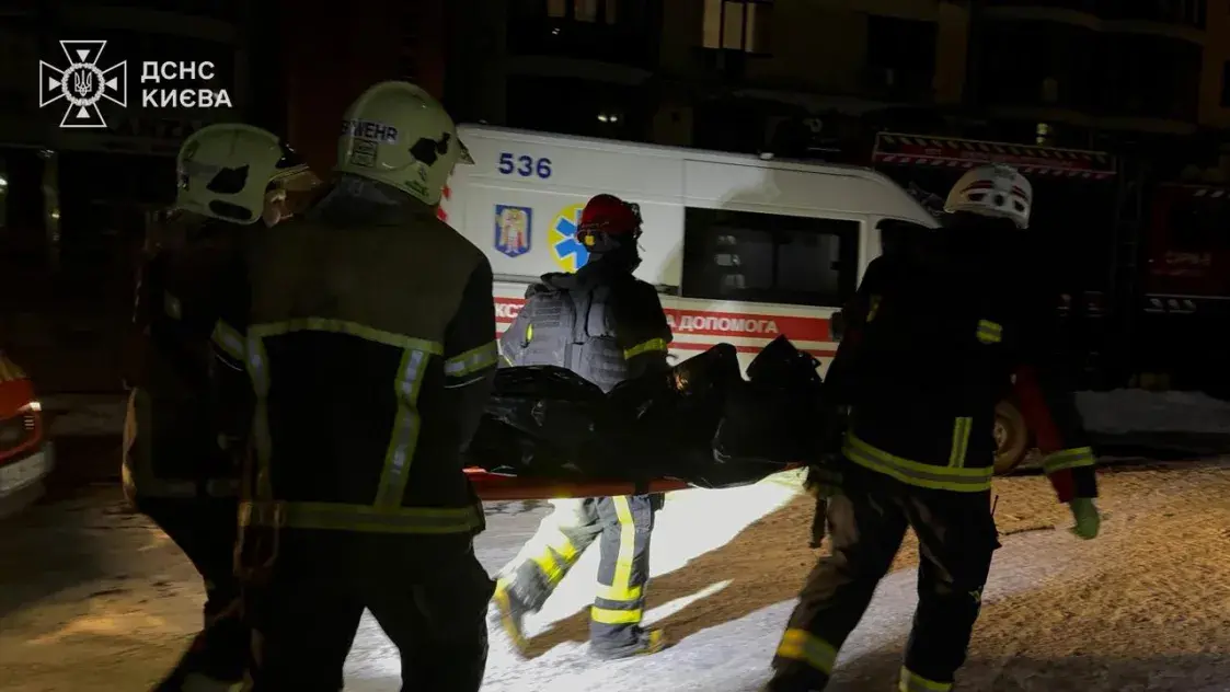 Расіяне разбамбілі медцэнтр у Кіеве, загінуў пацыент