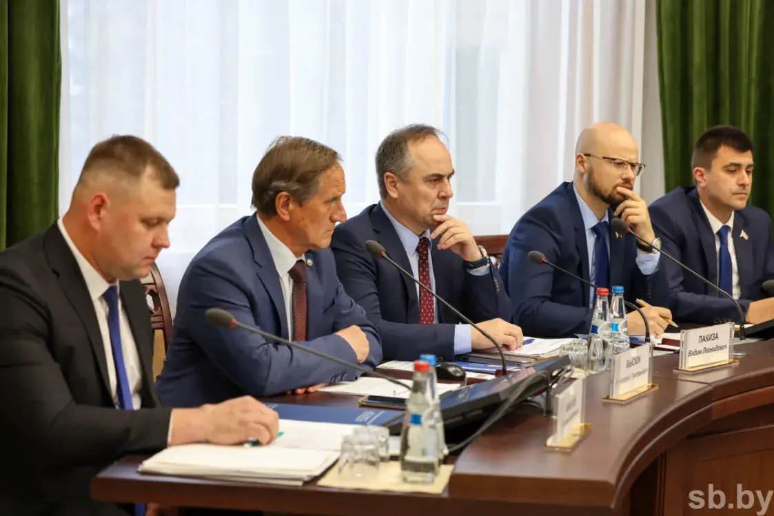 Кіраўнік адміністрацыі Лукашэнкі параўнаў Каліноўскага з Бандэрам і Шухевічам
