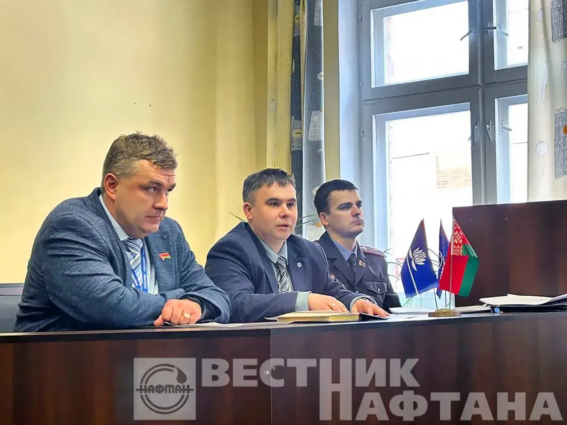 Далі рэкамендацыі працаўнікам "Паліміра", у якіх "няма актыўнасці ў сацсетках"