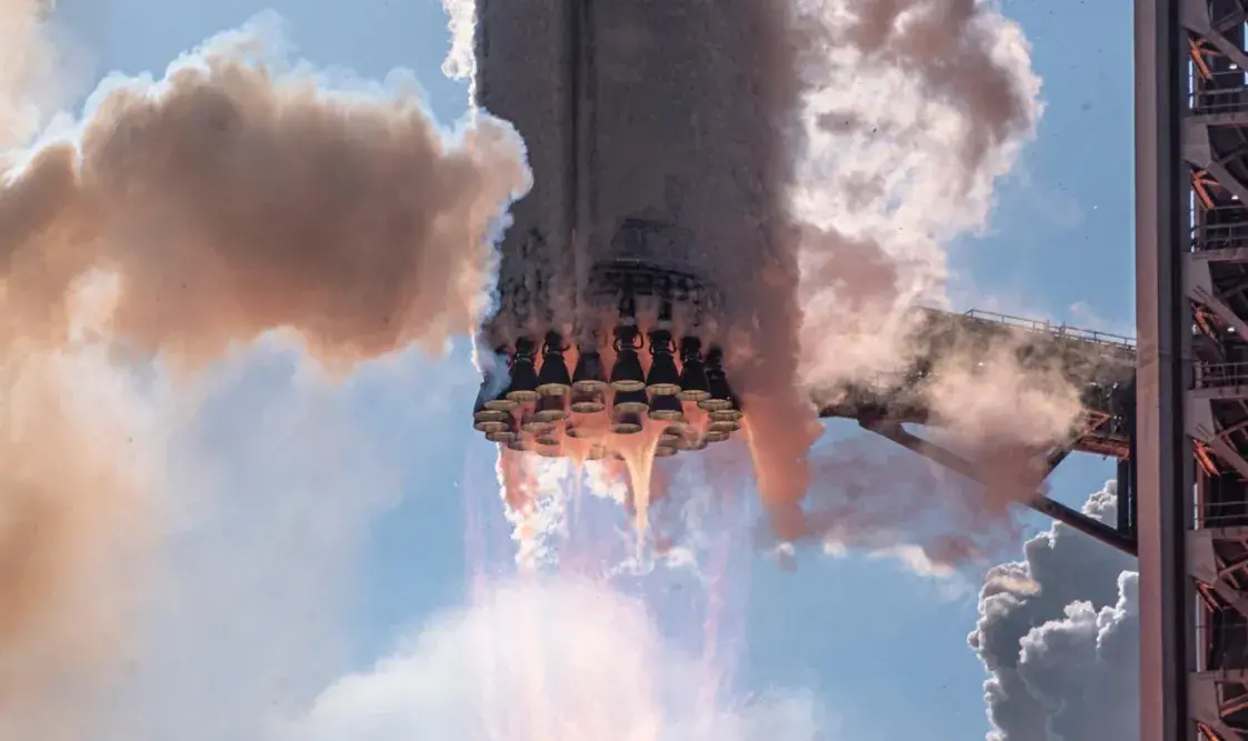 Новый Starship V3 успешно прошёл испытания, но не обошлось без сбоев