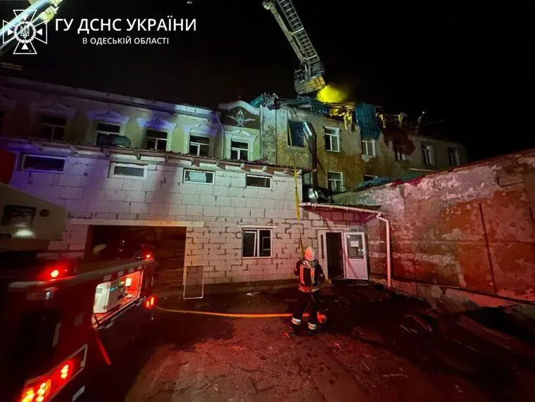 Ночная атака дронов на Украину и визит Си Цзиньпина в Москву  — 392-е утро войны