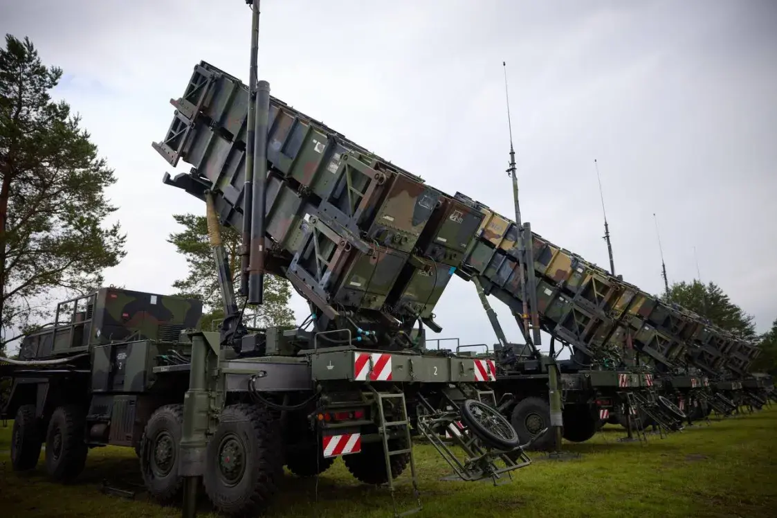 Зяленскі апублікаваў фатаграфіі з устаноўкай Patriot, якую перададуць Украіне