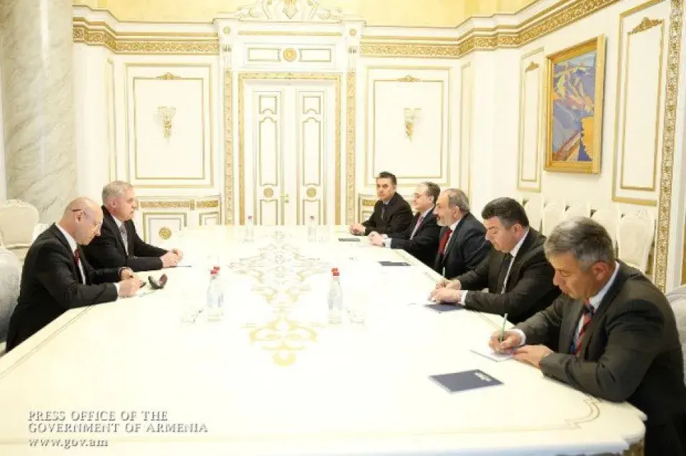 Станіслаў Зась сустрэўся ў Ерэване з прэм'ерам Ніколам Пашынянам (фота, відэа)