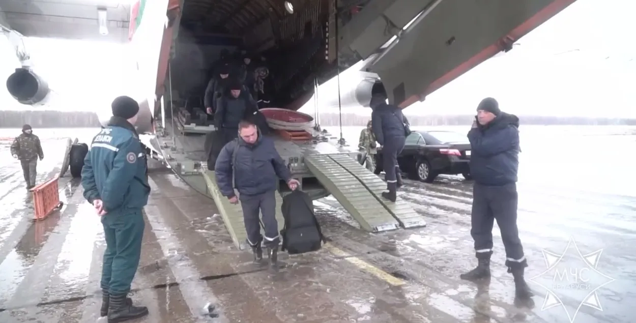 Отряд специального назначения "ЗУБР" возвращается домой / t.me/mchs112by/3709
