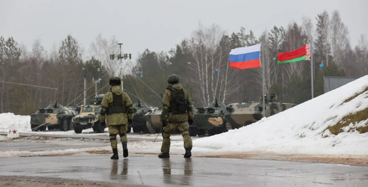Украина пока не ждёт вторжения со стороны Беларуси, но “о диктаторе” Лукашенко там “всё известно” / Reuters
