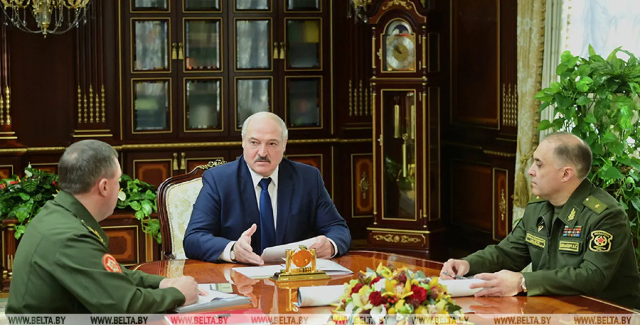 Виктор Хренин, Александр Лукашенко и Александр Вольфович / БЕЛТА​