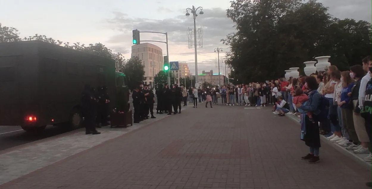 По делу о стычках с ОМОНом задержано 10 человек, восьмерым предъявлено обвинение