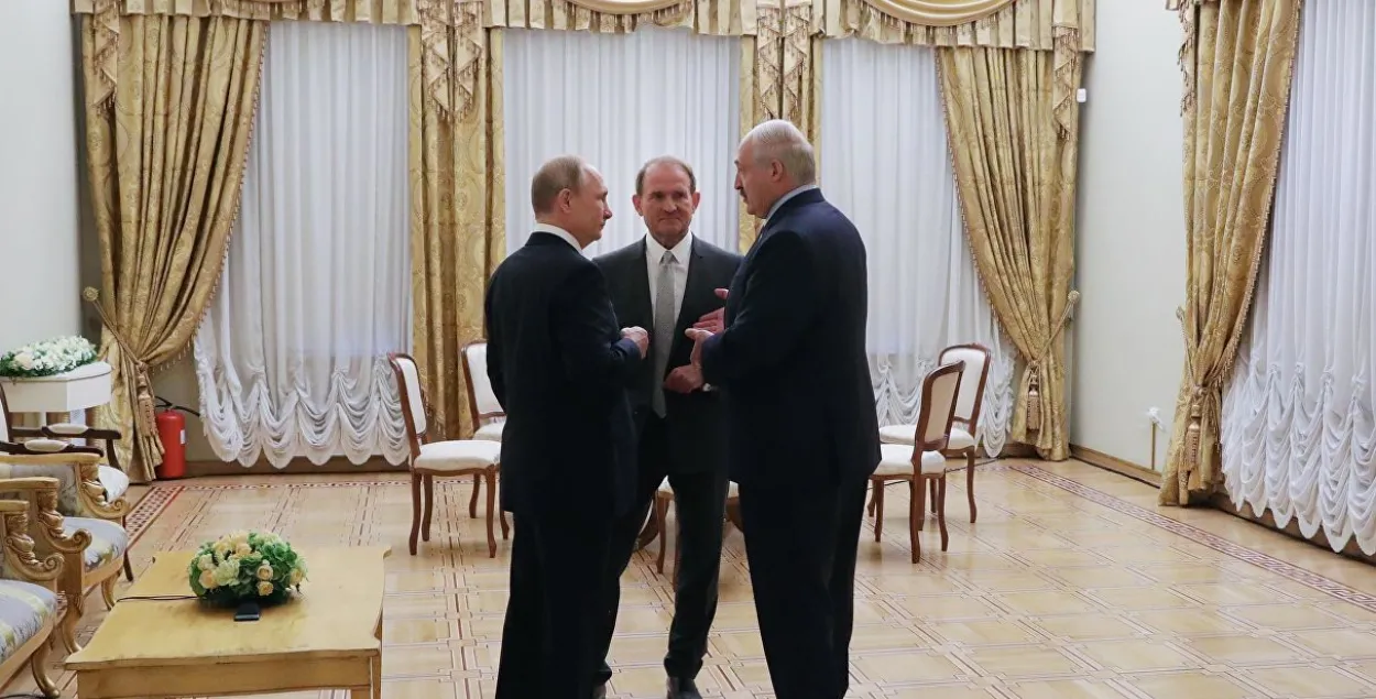 У Санкт-Пецярбургу сустрэліся Пуцін, Медзвядчук і Лукашэнка (відэа)