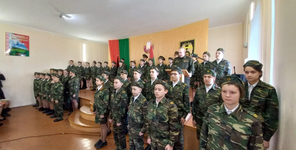 "Патрыятычны клас" школы ў Старых Дарогах / school3.starye-dorogi.by
