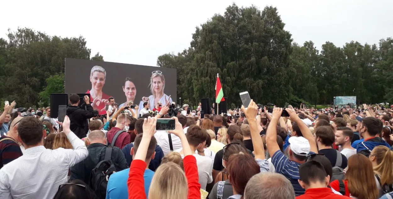На мітынг прыйшлі тысячы людзей / Еўрарадыё