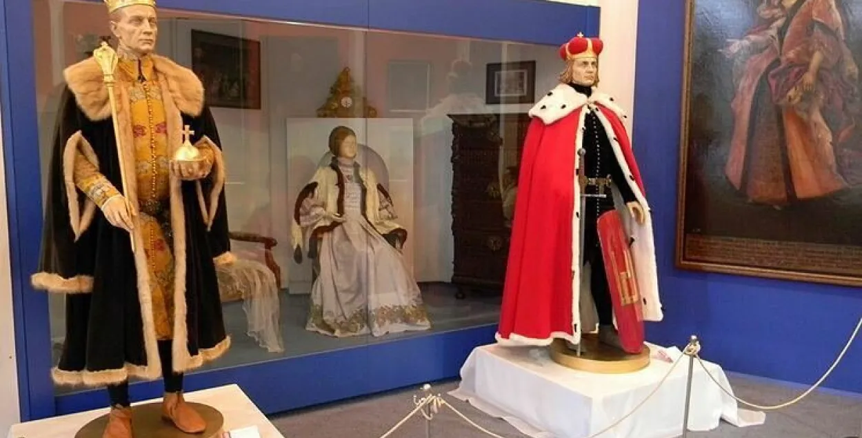 Figures of Vitaut and Yahaila / histmuseum.by