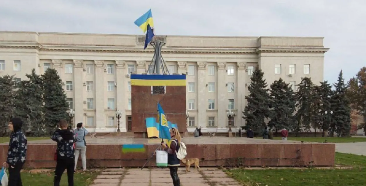 Сцвярджаецца, што сцяг вывесілі херсонскія партызаны / Telegram
