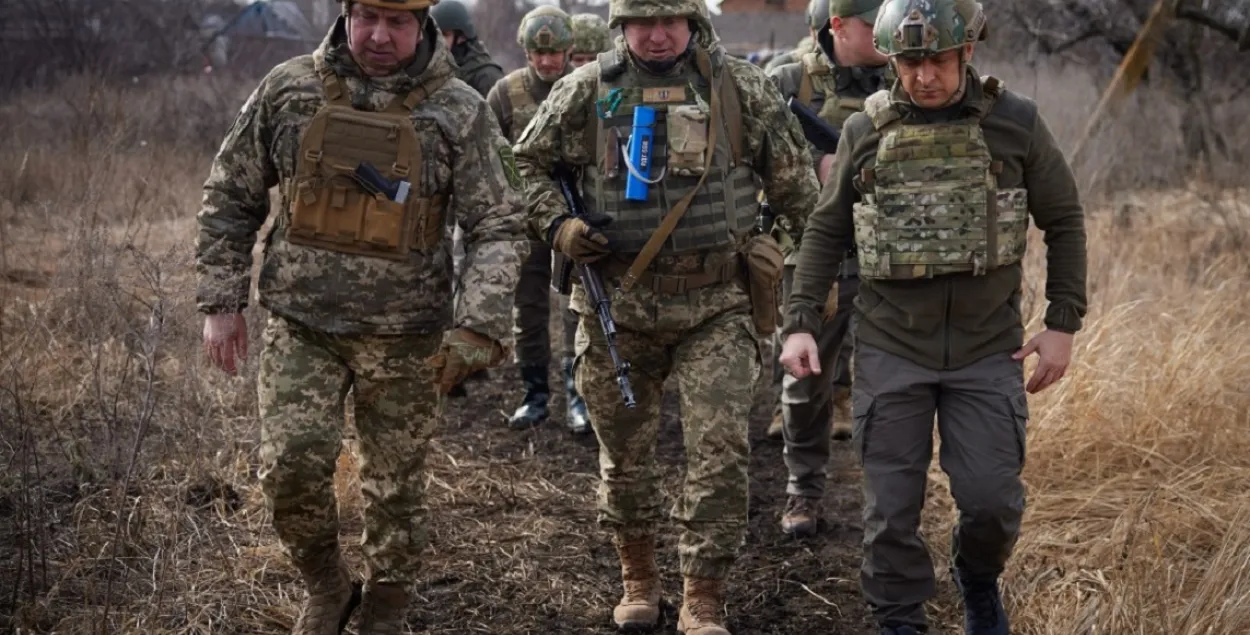 Владимир Зеленский с военными / Из архива president.gov.ua