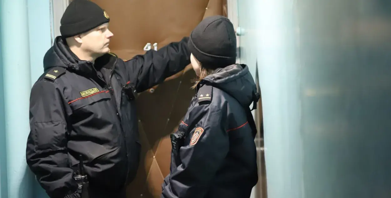 Міліцыянеры праводзяць "рэйд" / Ілюстрацыйнае фота t.me/police_minsk/
