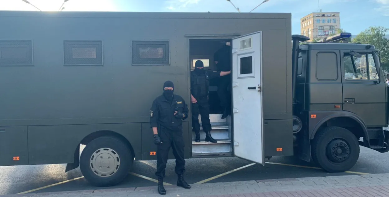 Лобан: з мінскага АМАПу звольніліся больш за 100 чалавек