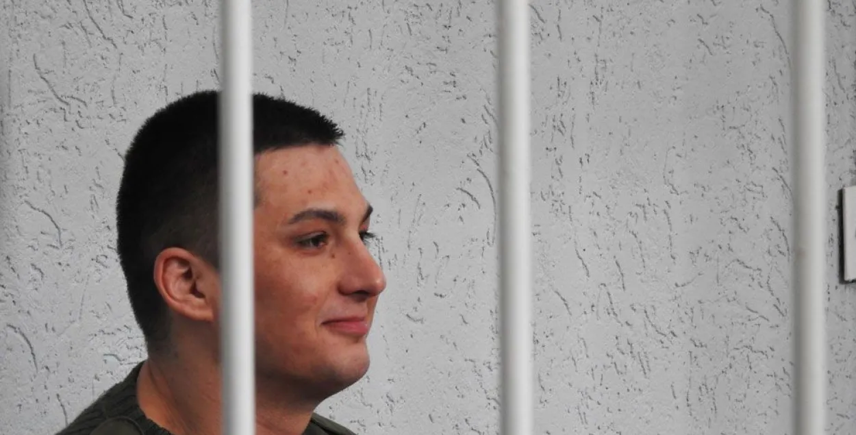 Фотафакт: у Мінску судзяць байца "Правага сектара" 