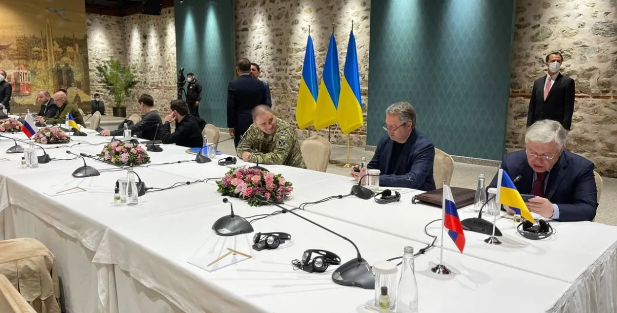 Во время переговоров в Стамбуле / president.gov.ua