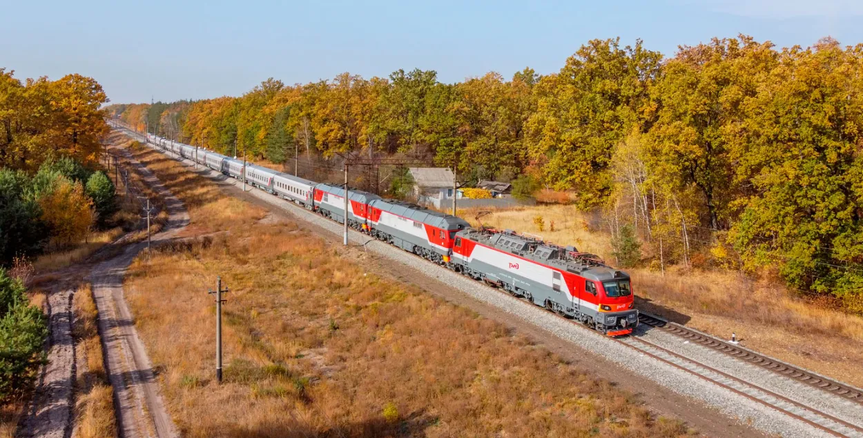 Предполагается, что это спецпоезд Владимира Путина / railgallery.ru
