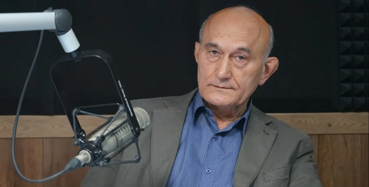 Зянон Пазняк, ілюстрацыйнае фота