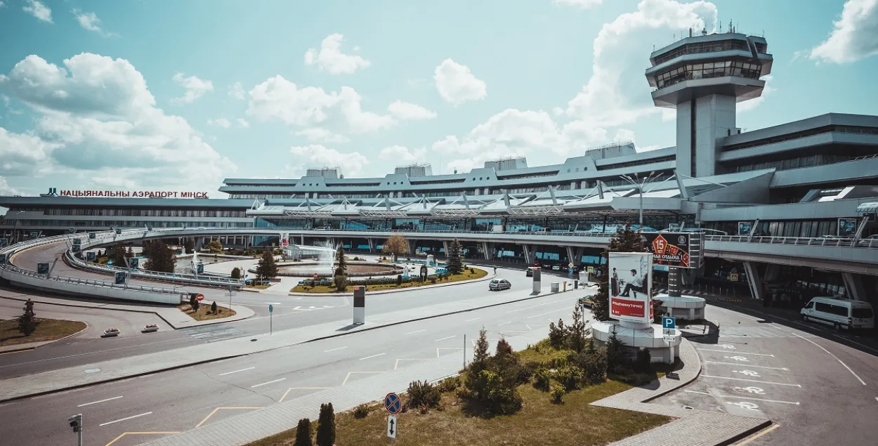 Национальный аэропорт "Минск" /&nbsp;airport.by