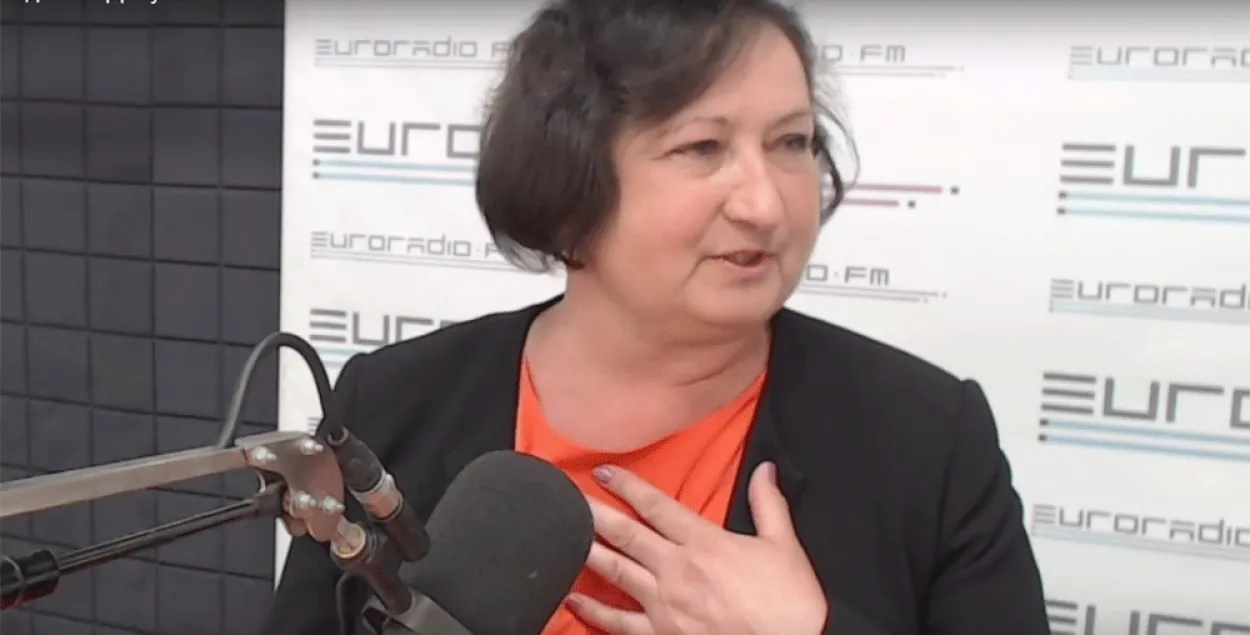 Alena Anisim in Euroradio studio.