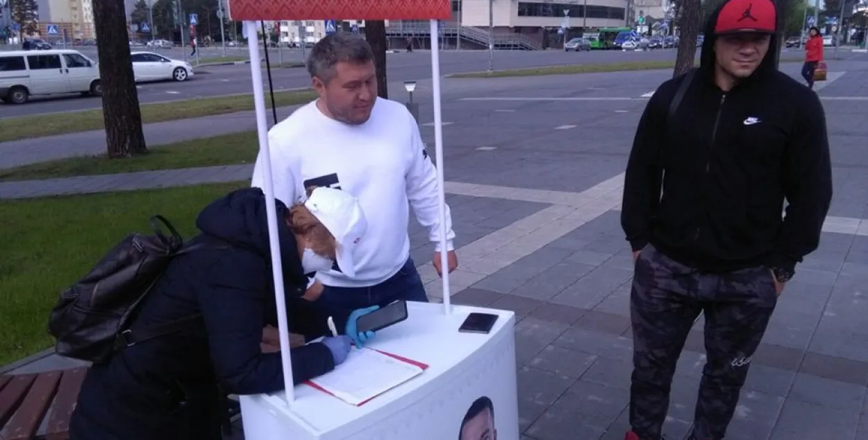 Арамнаў: трэба стварыць партыю, а калі яе не паслухаюць, тады ісці на мітынгі