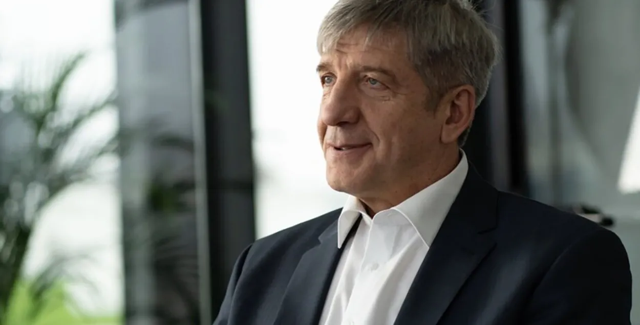 Уладзімір Астапенка
