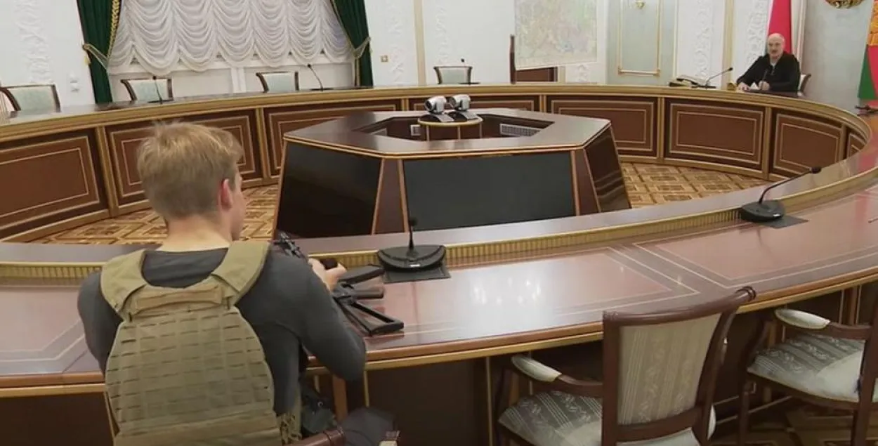 Міліцыя не лічыць парушэннем закона аўтамат у непаўналетняга Мікалая Лукашэнкі