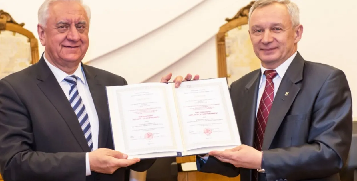 Міхаіл Мясніковіч стаў ганаровым прафесарам БДУ