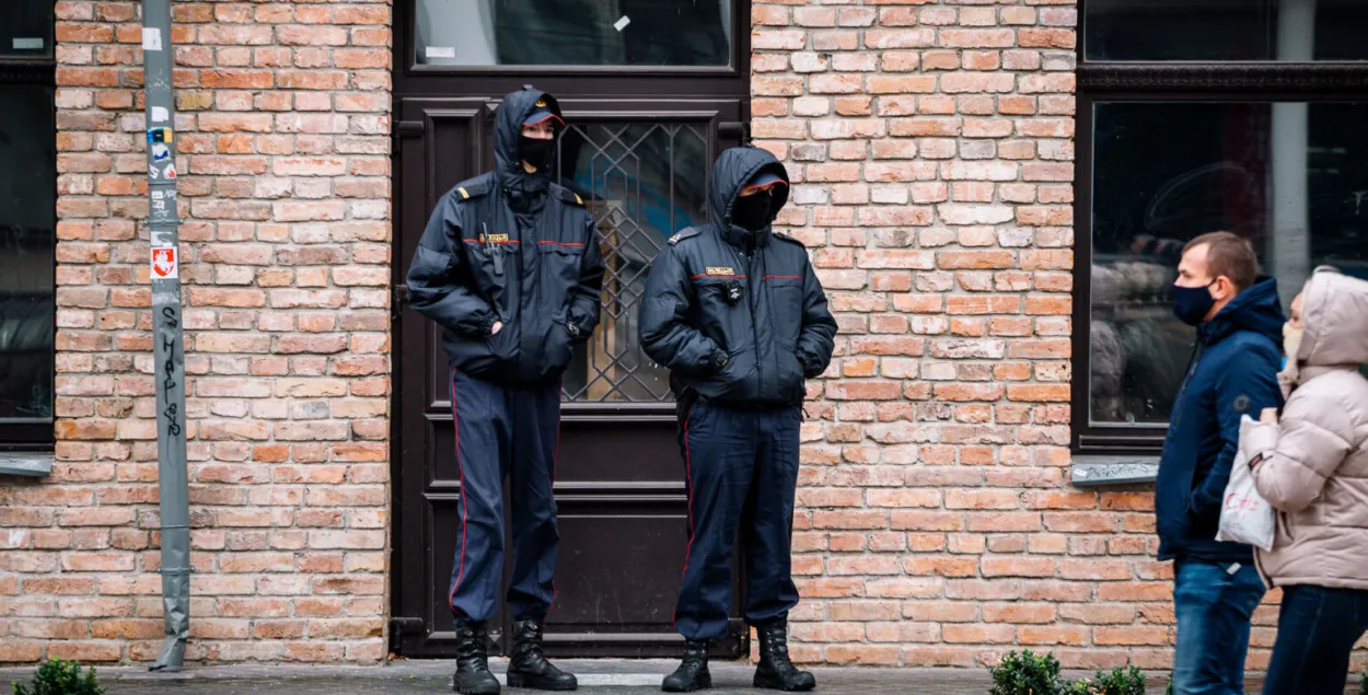 Сайт "Бинокль" аднавіў фота з маршу ў Брэсце, знішчаныя міліцыянтамі