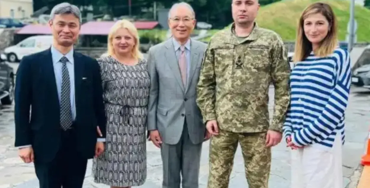 Кірыл Буданаў — другі справа
