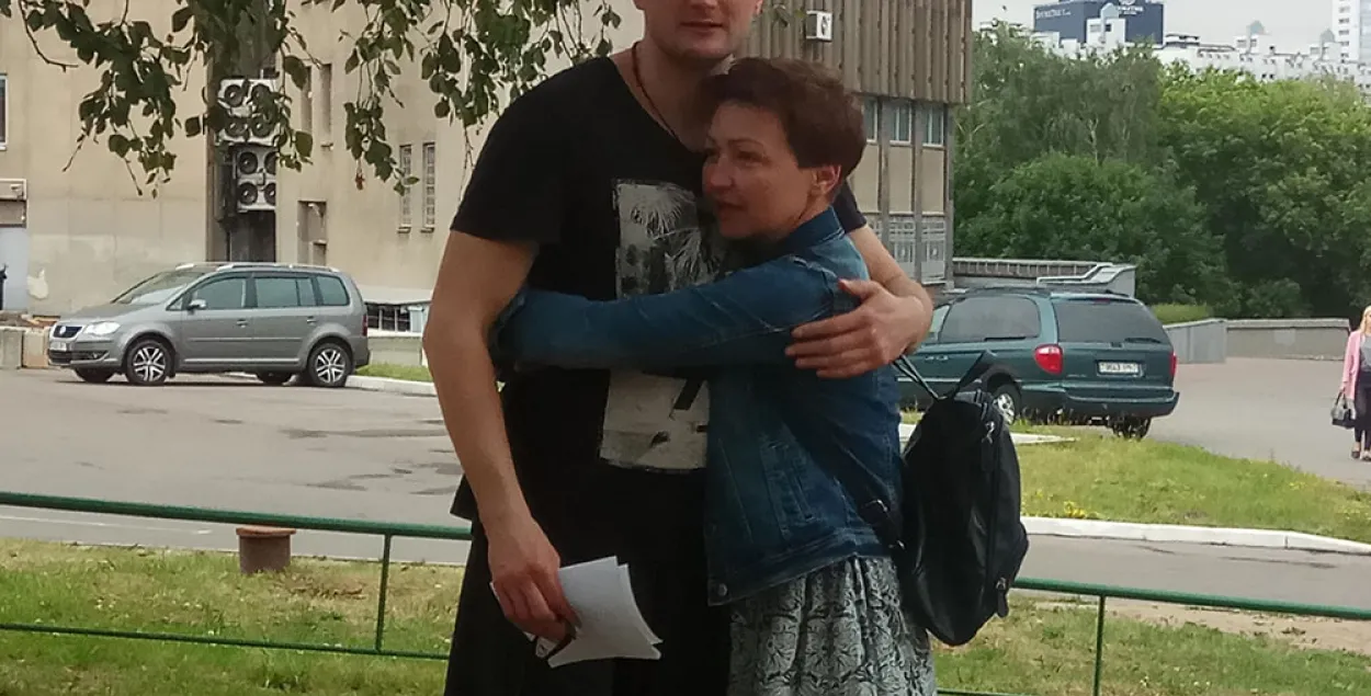 Выпусцілі чатырох затрыманых па "справе патрыётаў" (фота + відэа)