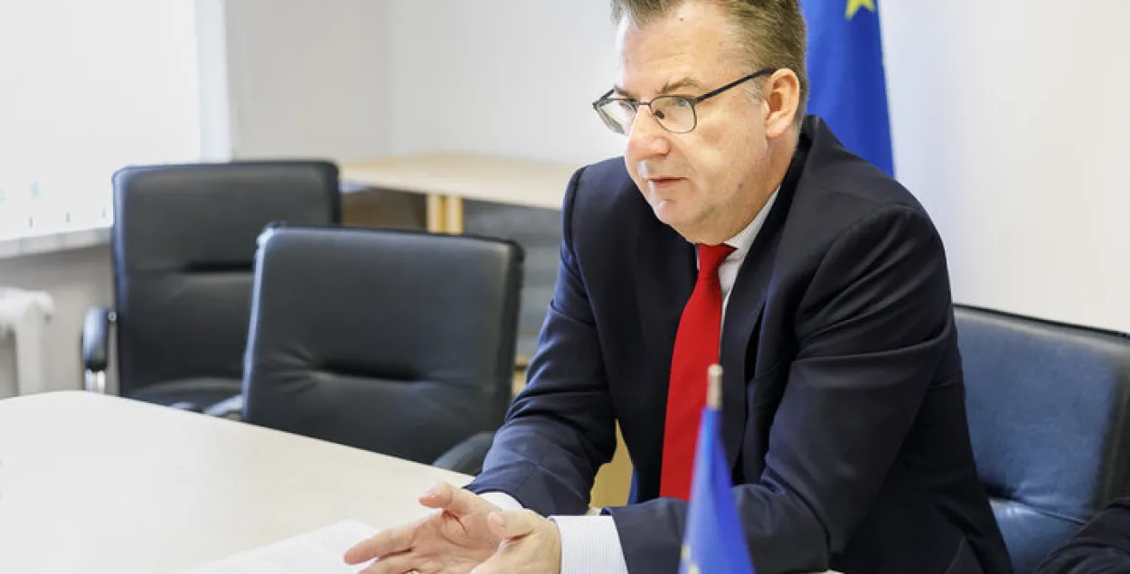 Кіраўнік Прадстаўніцтва ЕС — пра спрашчэнне візавага рэжыму і выбары