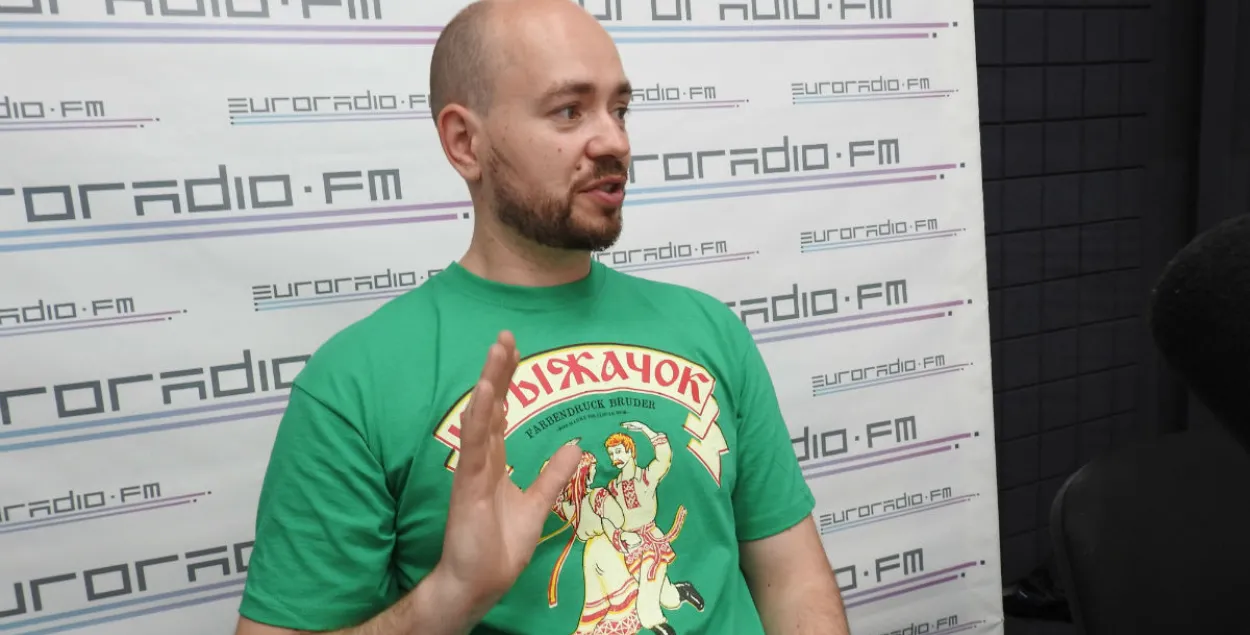 Хадзіў да камуністаў і на рускія маршы, цяпер шукае нацыянальную ідэю беларусаў