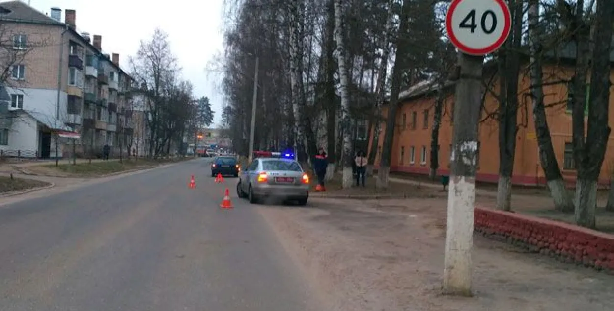 Аўтамабіль у Мачулішчах збіў дзяўчынку, якая перабягала дарогу