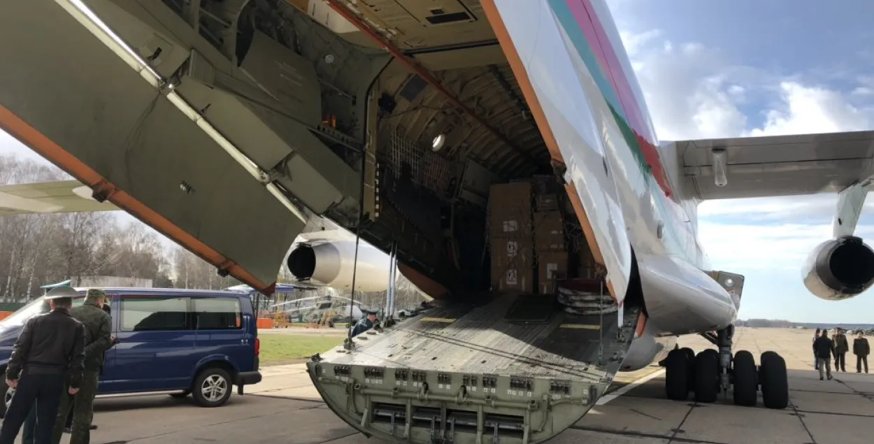 Самолёт в Мачулищах / twitter.com/BelarusMID​