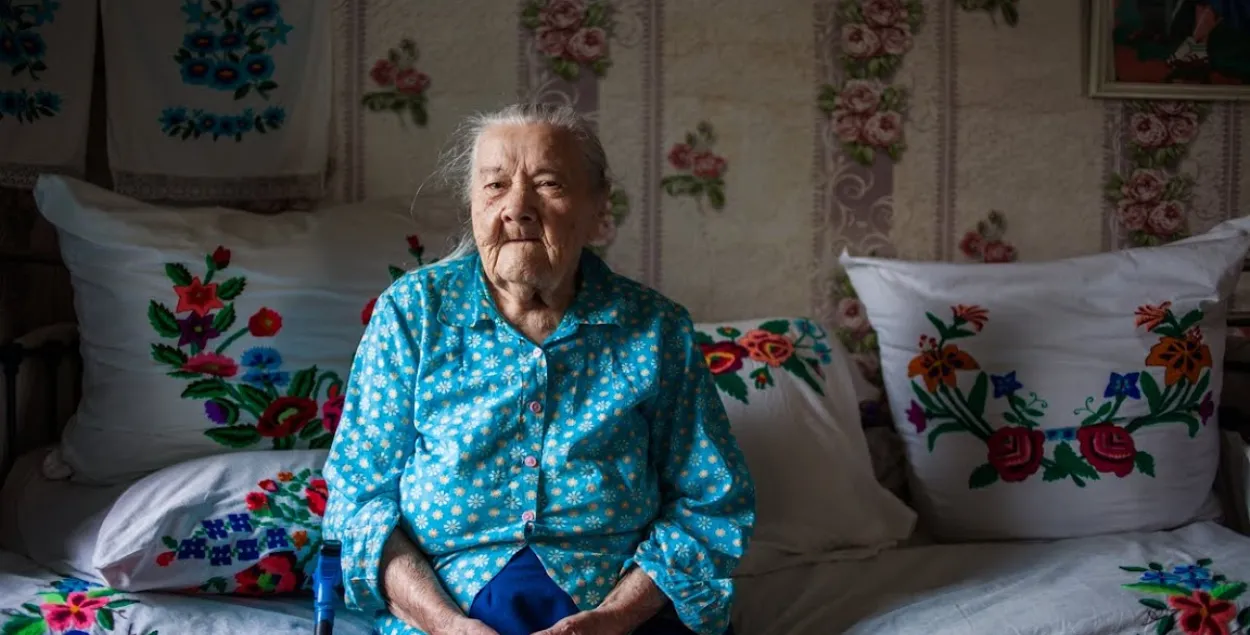 The government will have to figure out both how to change the system and not hurt the retirees / Euroradio