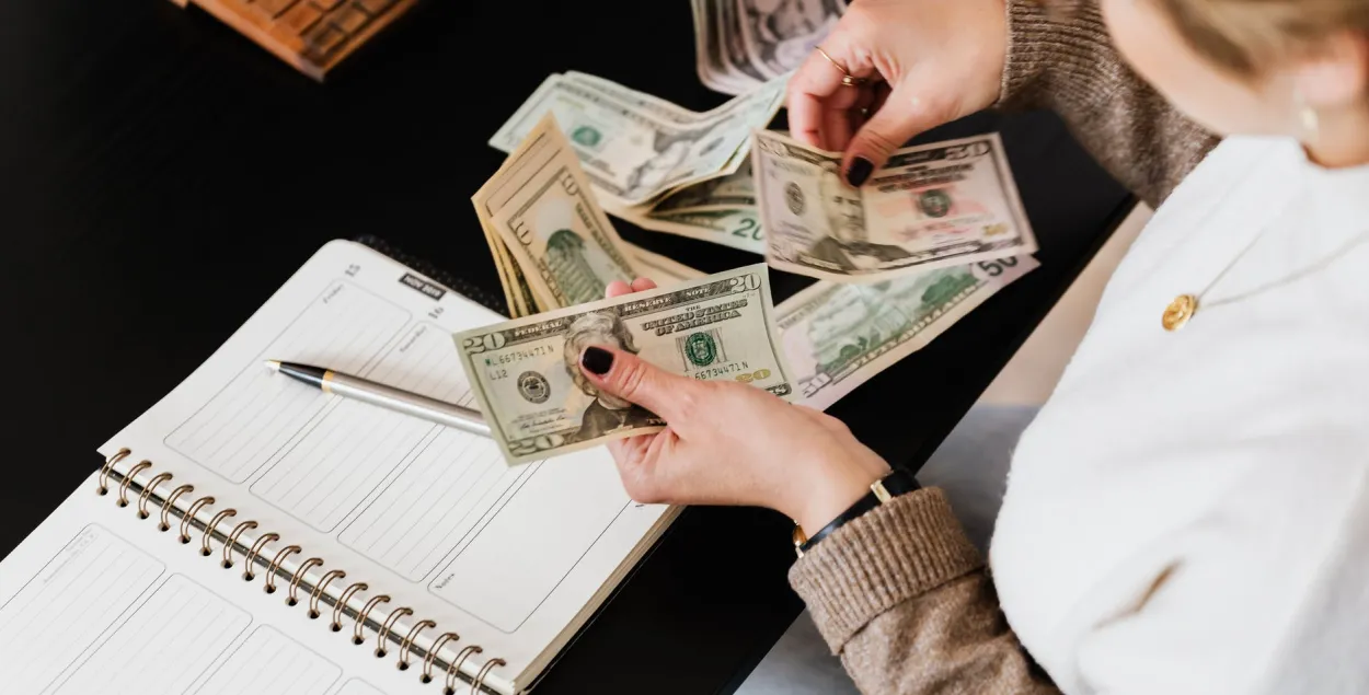 Money, sample photo
