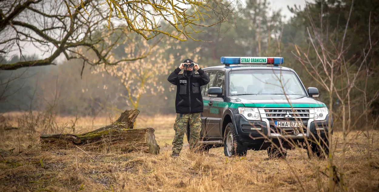 Усяго польскія памежнікі ўчора спынілі 63 чалавекі, якія незаконна спрабавалі трапіць у Польшчу з тэрыторыі Беларусі / twitter.com/Straz_Graniczna

