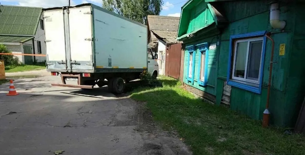 У Гомелі асудзілі мужчыну, які на грузавіку збіў жонку і сына