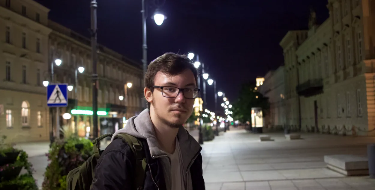 Журфак, учёба, протесты, эмиграция: “Готов работать на скотобойне за 12 злотых”